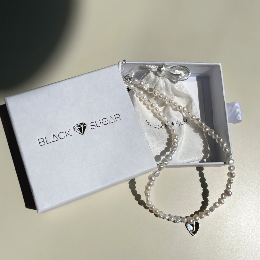 Heart Initial Necklace with Pearl BlackSugar-Shop our personalized jewelry, the perfect gift for every occasion Heart Initial Necklace with Pearl BlackSugar-Shop our personalized jewelry, the perfect gift for every occasion